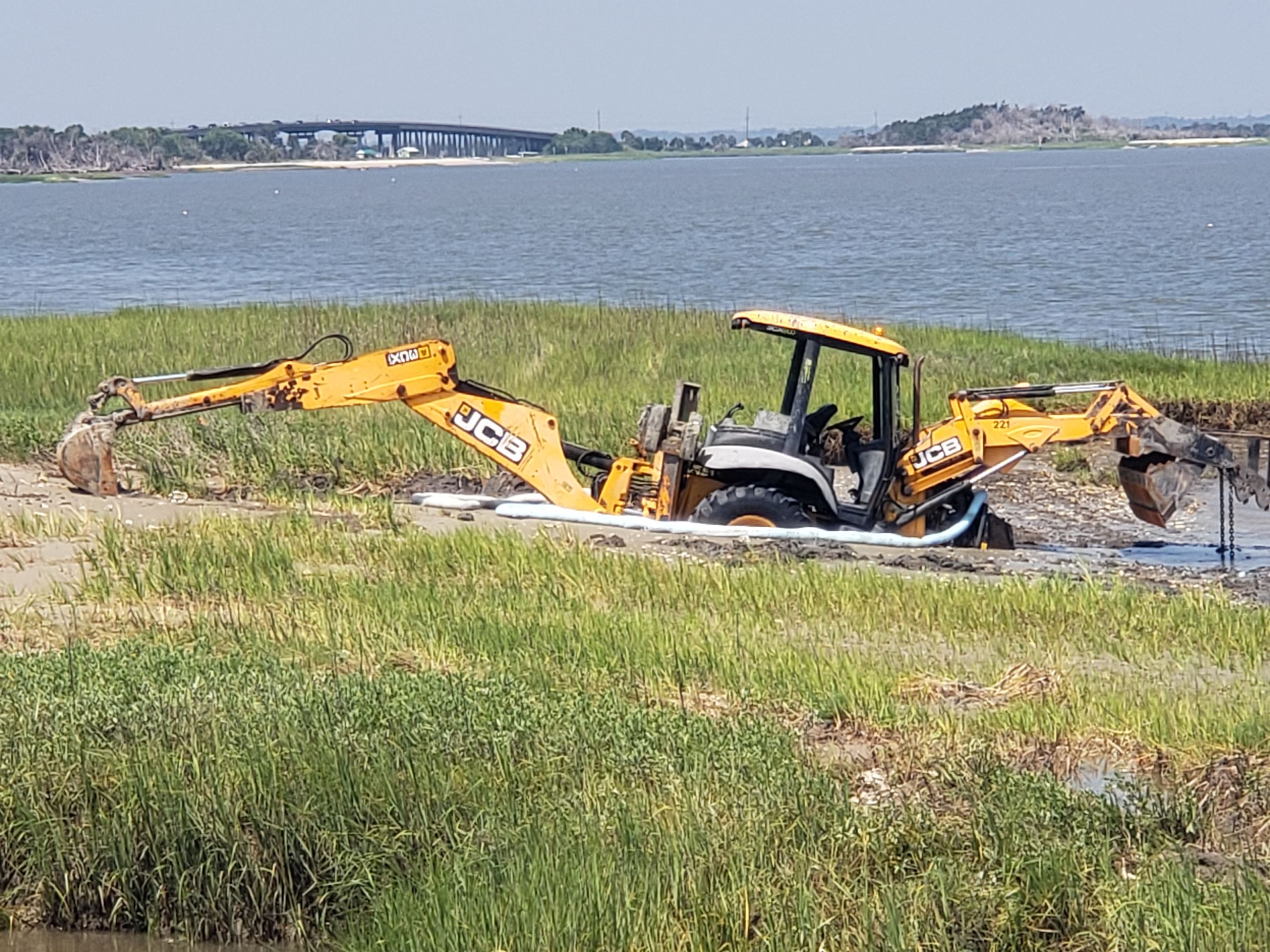 20190603 Pickup & Back hoe